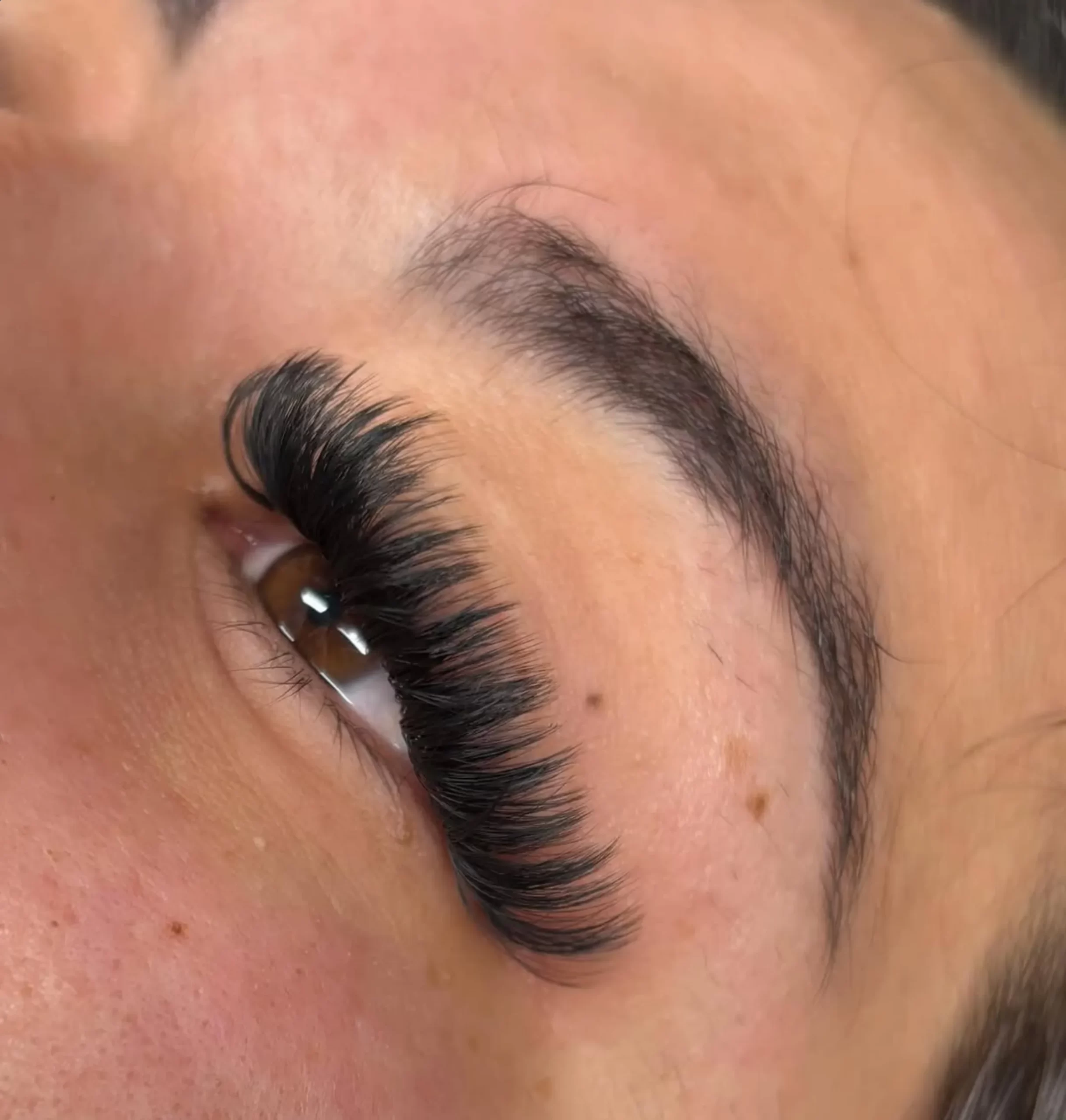 natural looking eyelash extensions